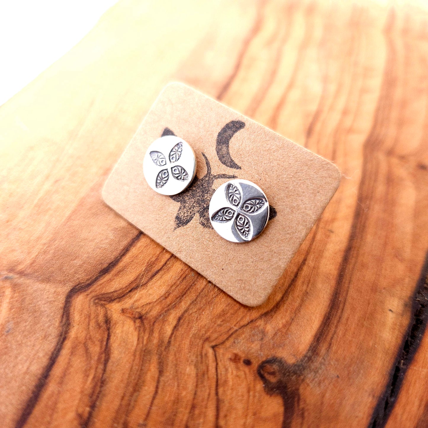 Boucles d'oreilles à tiges