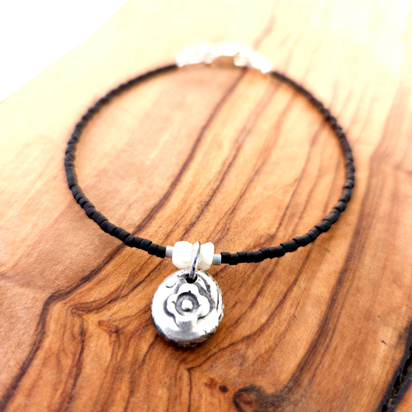 Bracelet breloque florale