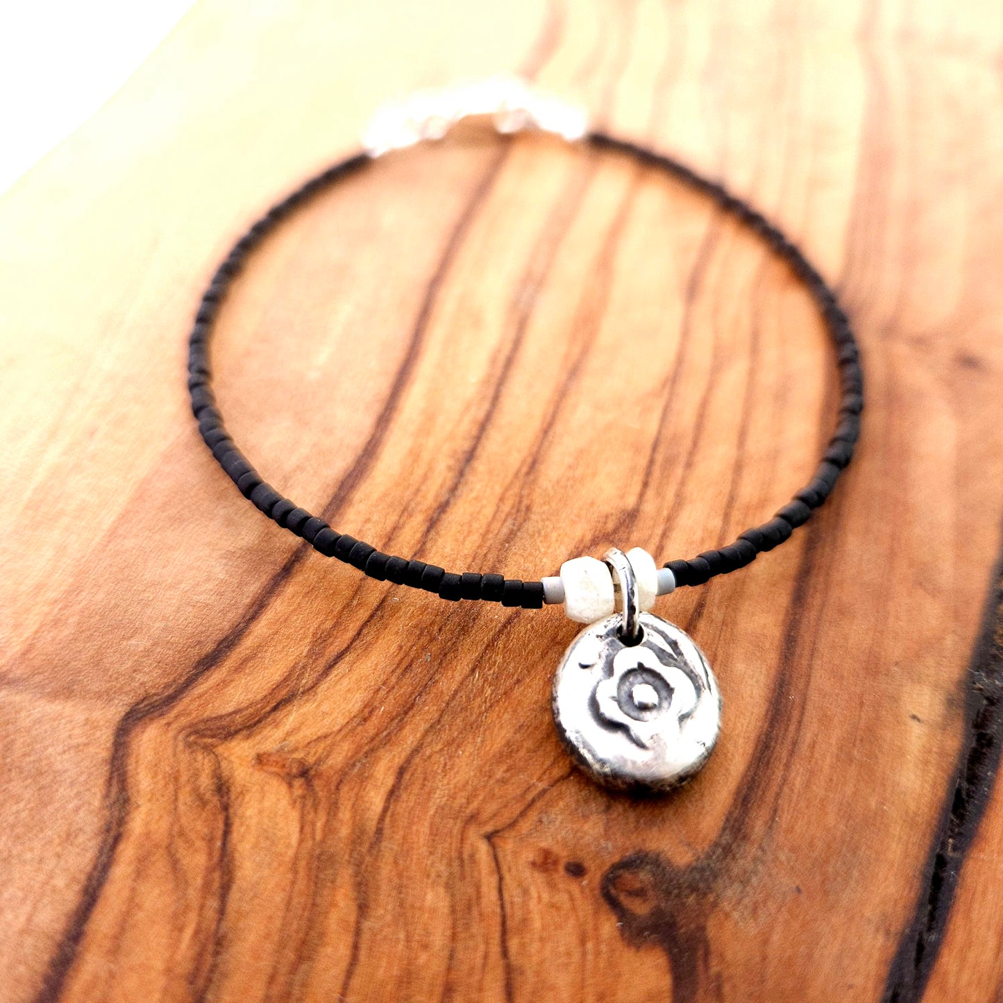 Bracelet breloque florale