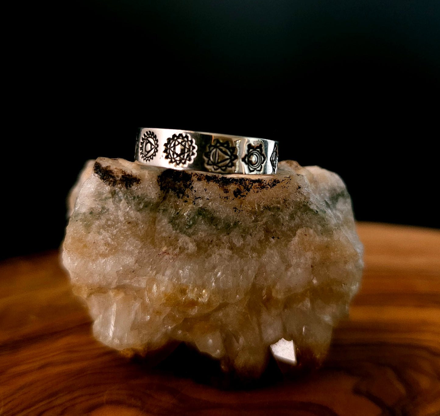 GRANDEUR 6, 7 ,8. Bague Chakras