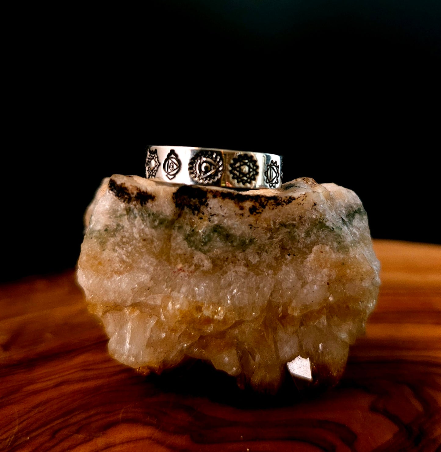 GRANDEUR 6, 7 ,8. Bague Chakras