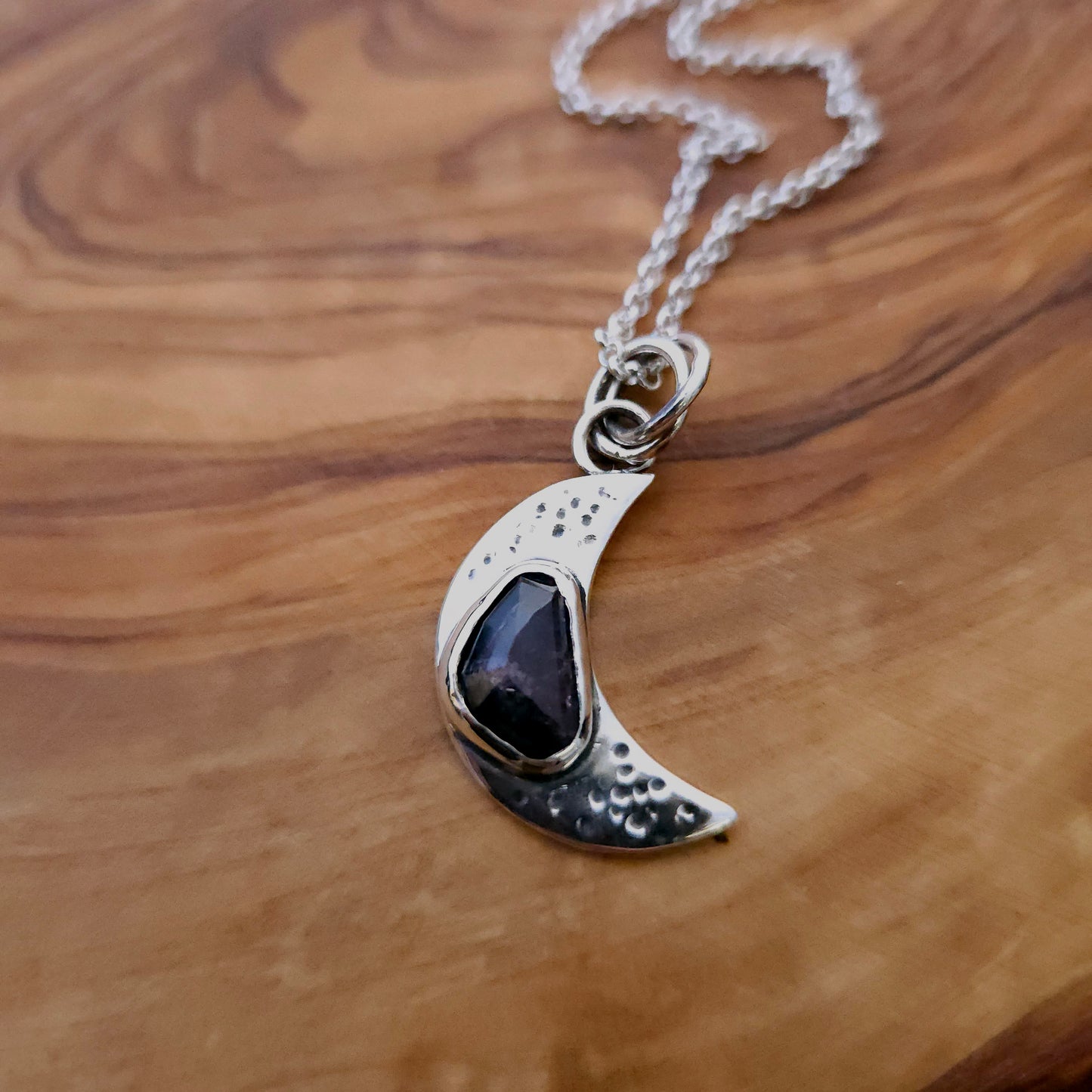 Pendentif Lune avec tourmaline melon d'eau