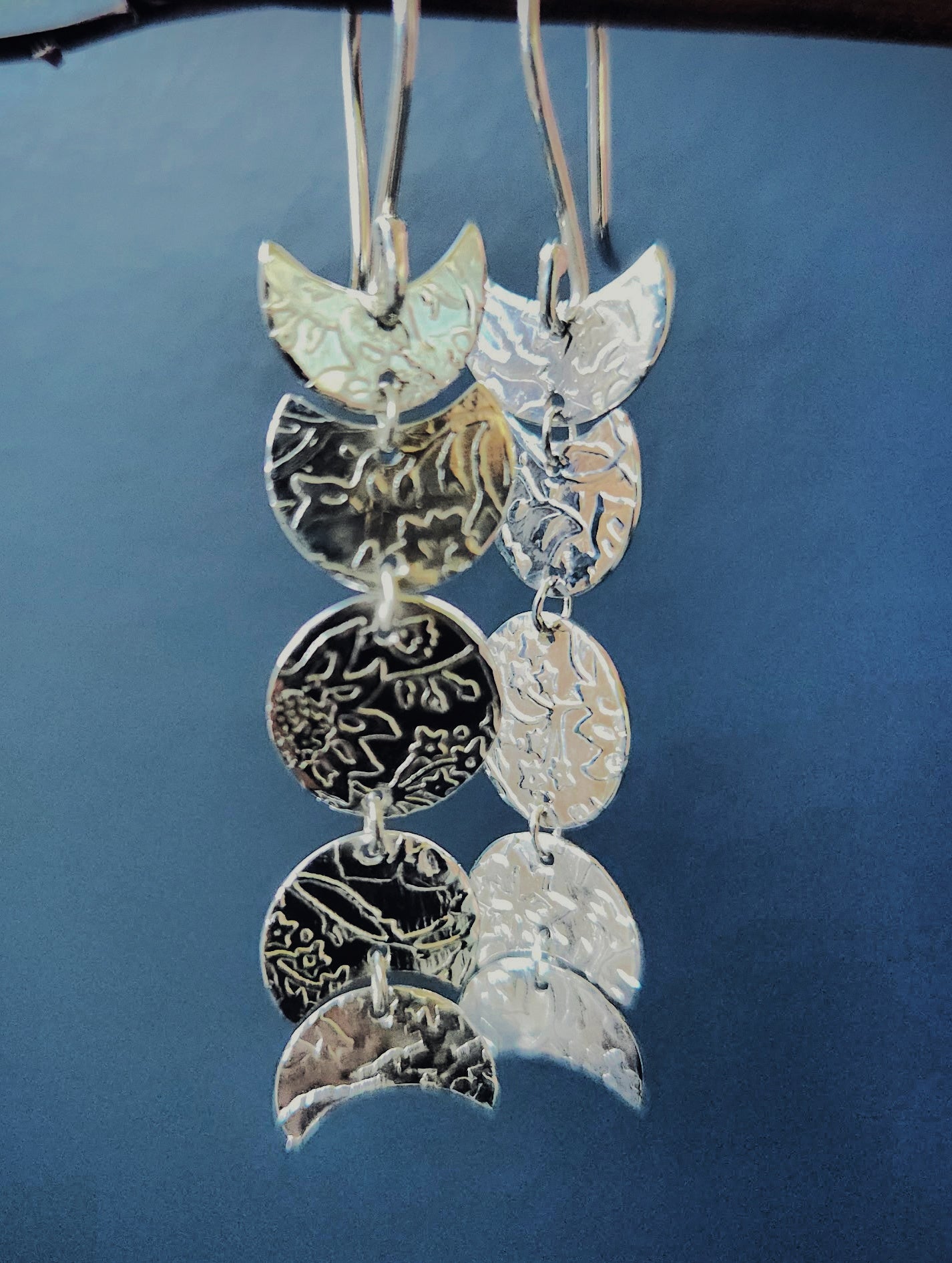 Boucles d'oreilles lunaires en argent Sterling- Longues boucles pendantes- Motif floral