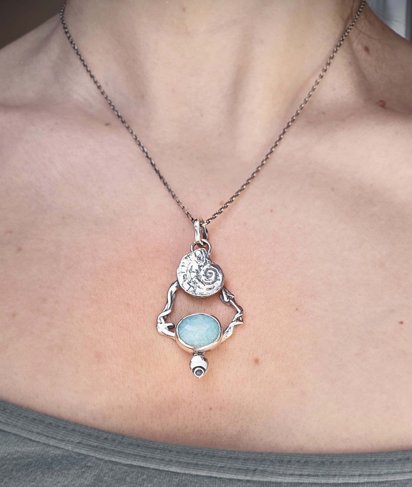 Pendentif Coquillage lunaire