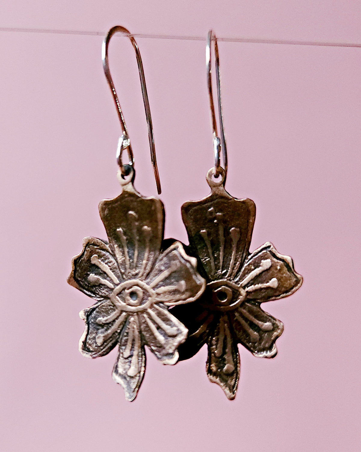 Boucles d'oreilles en bronze et argent - Fleur imaginaire 1