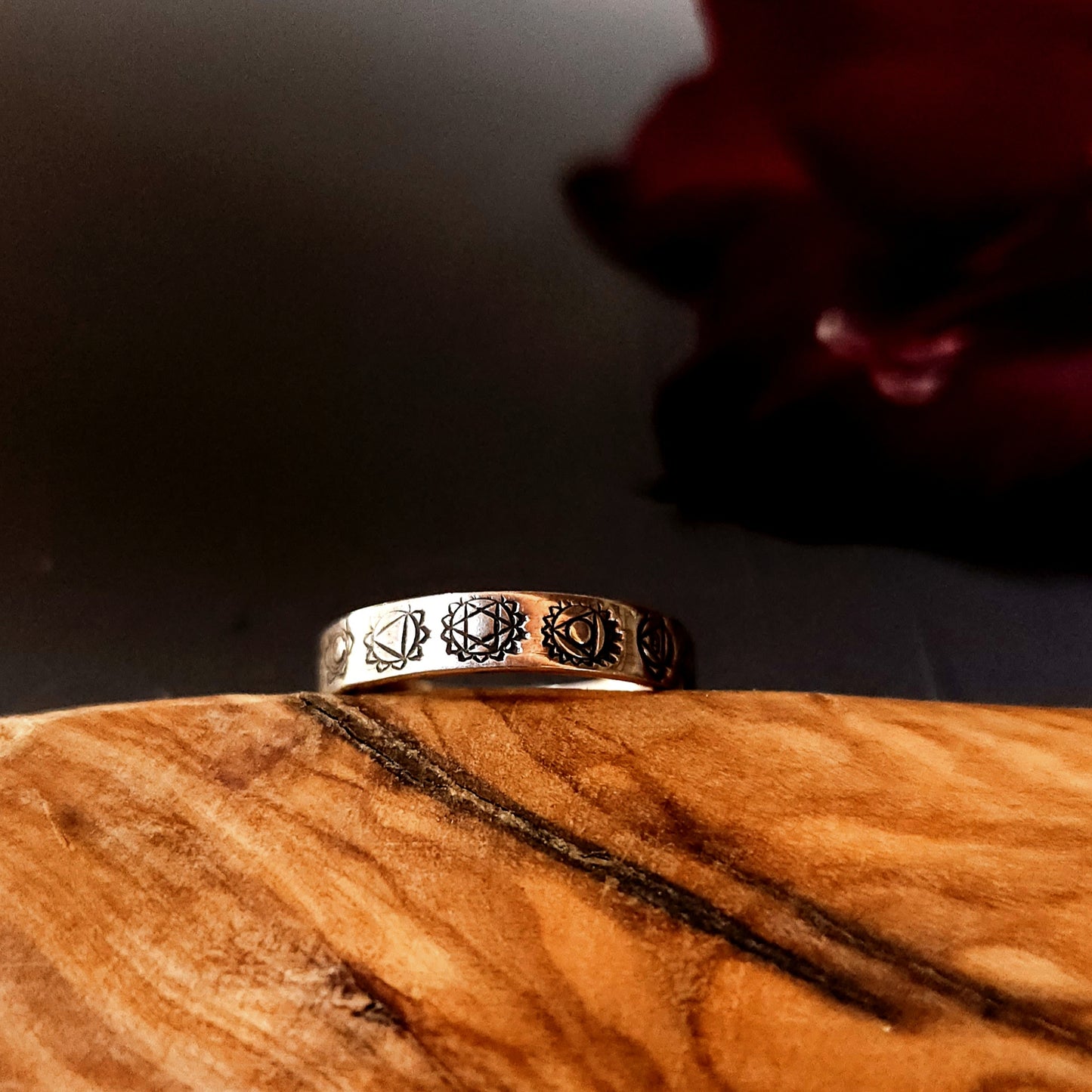 GRANDEUR 6, 7 ,8. Bague Chakras