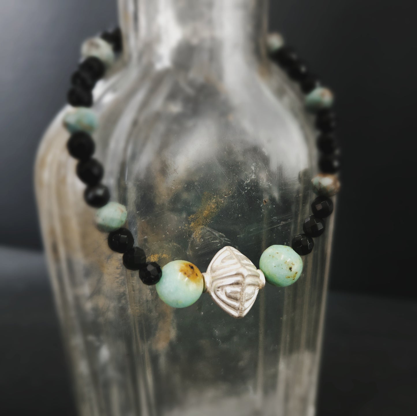 Bracelet en turquoise facettée avec billes d’argent sterling – bijou d’harmonie et d'affirmation (Copie)