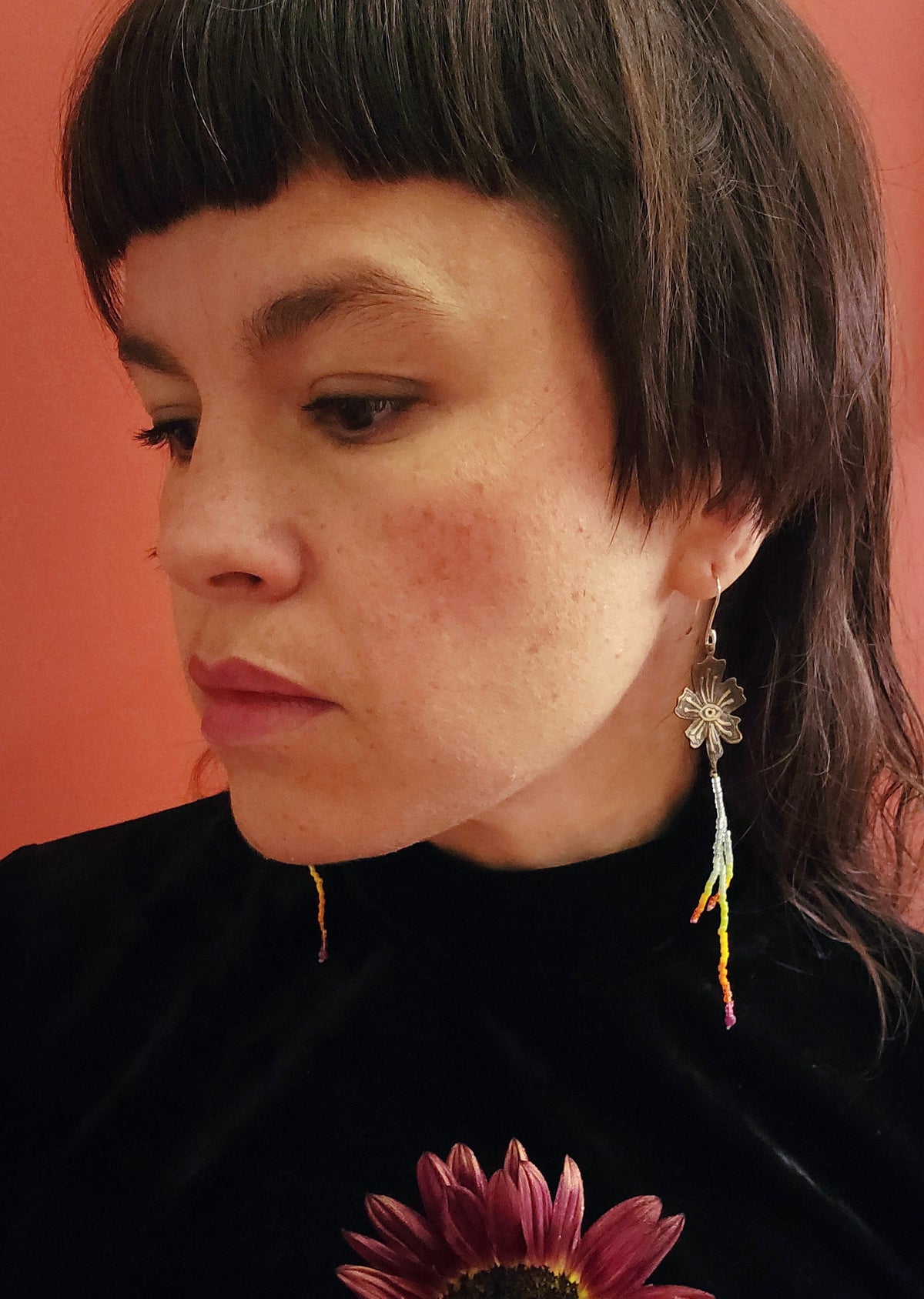 Boucles d'oreilles pendantes en bronze et perles Miyuki - Fleur imaginaire 1